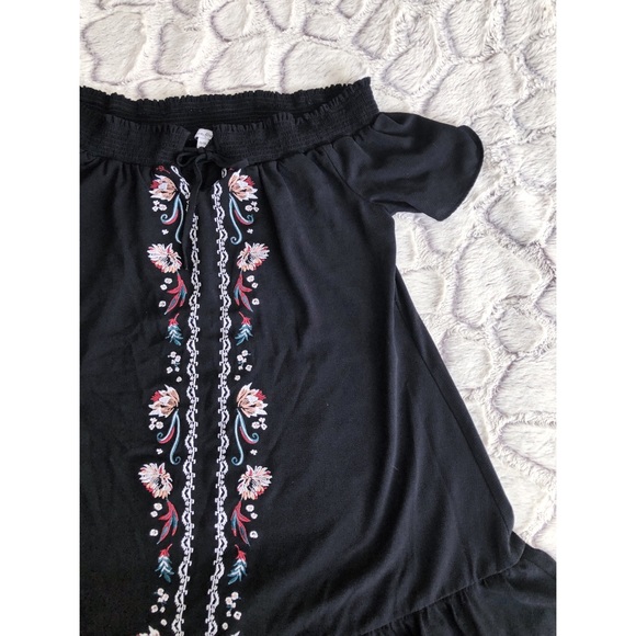 Love, Fire Off-the-Shoulder Black Dress/Tunic - Picture 2 of 2